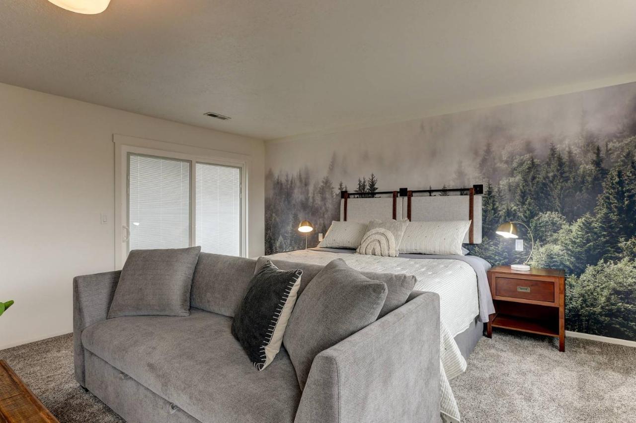 The Old Reindeer Ranch Villa Redmond Exterior photo