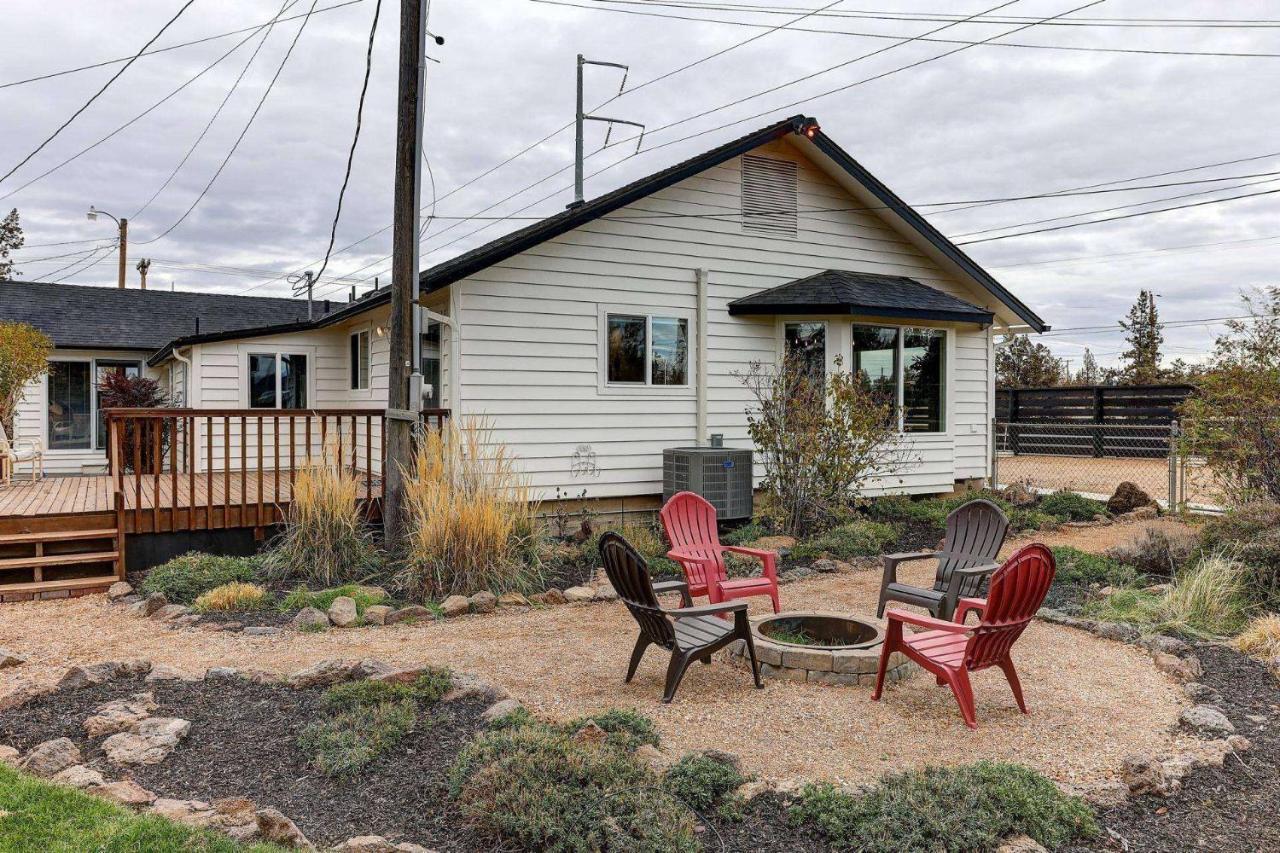The Old Reindeer Ranch Villa Redmond Exterior photo